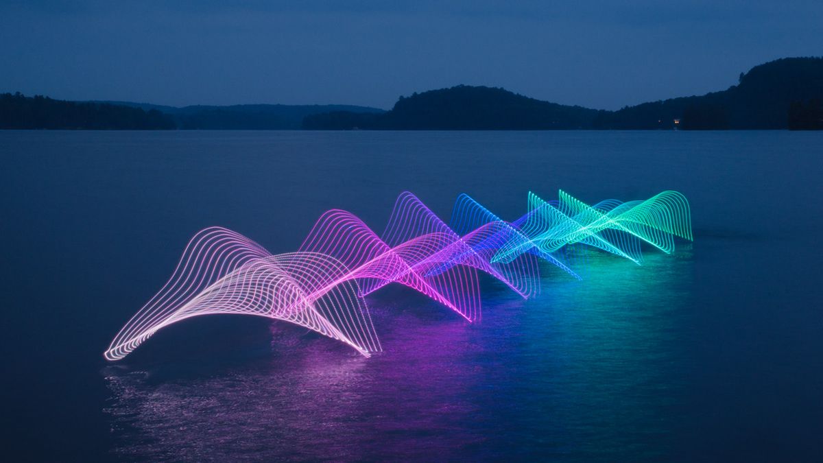 Pływacy, kajaki, taśmy LED i malowanie światłem 1