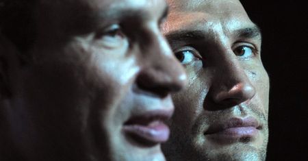 Trudne początki, boks, mafia i polityka. Cała prawda o Witaliju i Władimirze Kliczkach