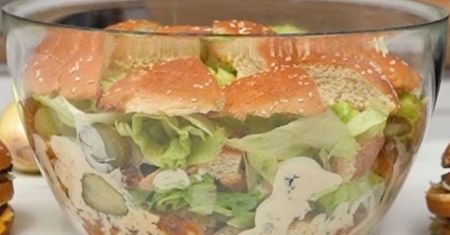 Sałatka à la Big Mac. Zaskoczysz wszystkich gości