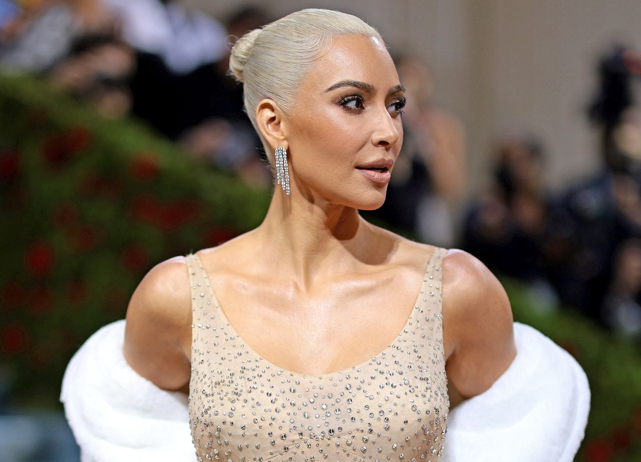 Zachwycająca Kim Kardashian na MET Gali 2022. Wystąpiła w kultowej sukni Marilyn Monroe 