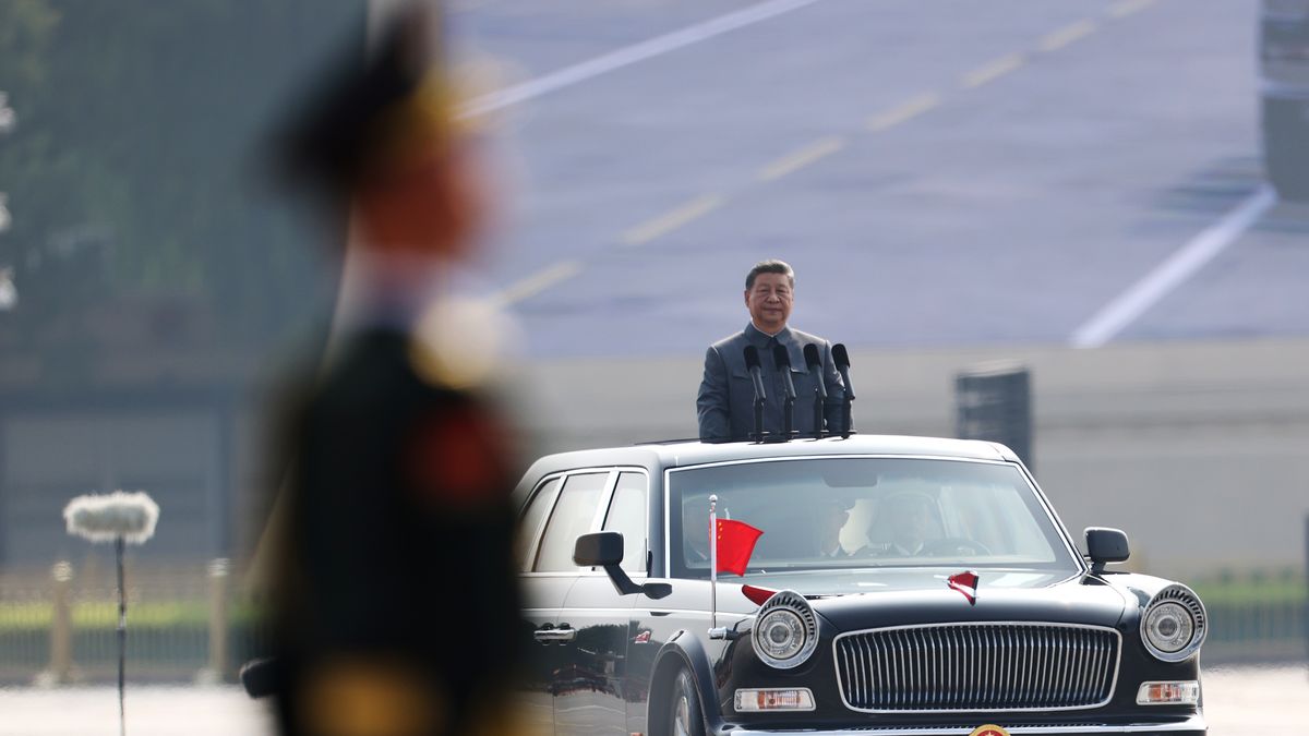 BEIJING, CHINA - SEPTEMBER 03: China’s President Xi Jinping attends a military parade marking the 80th anniversary of victory over Japan and the end of World War II, in Tiananmen Square on September 03, 2025, in Beijing, China. China's Victory Day military parade serves as a powerful display of national pride and military power. This year's parade carries heightened geopolitical weight with the attendance of leaders like Vladimir Putin, Kim Jong Un and Narendra Modi, underlining China's diplomatic alliances as it presents itself as an alternative global leader. (Photo by Lintao Zhang/Getty Images)