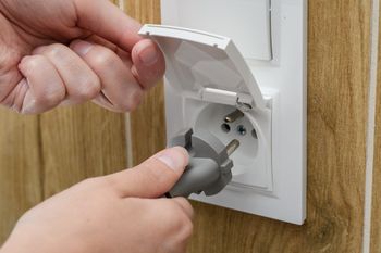 Oto największy pożeracz prądu w domu. Mają go miliony Polaków