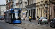 Kraków: Na Starowiślnej szyna przebiła się przez podłogę tramwaju. "Czy podróżowanie komunikacją miejską jest jeszcze bezpieczne?"