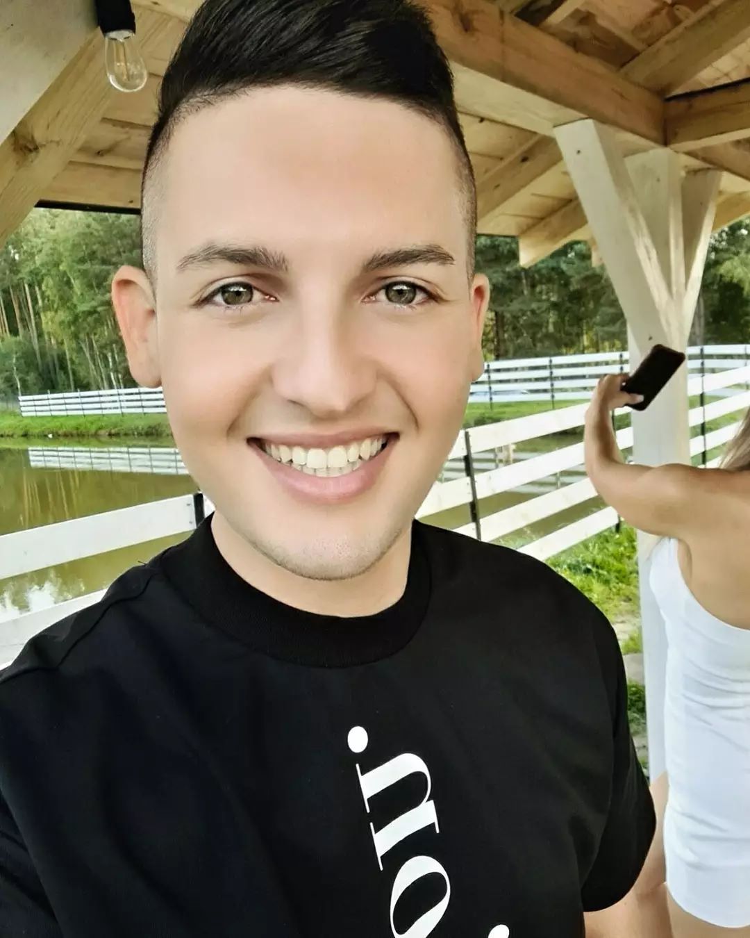 Adrian Nadolski na ślubie Eweliny Chodziutko