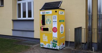 Biały Bór: Pierwszy olejomat. Można tu przynieść zużyty olej spożywczy