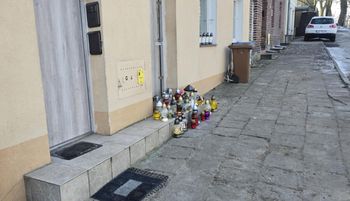 Trzy białe urny. Morze łez na pogrzebie rodziny z Chełmna