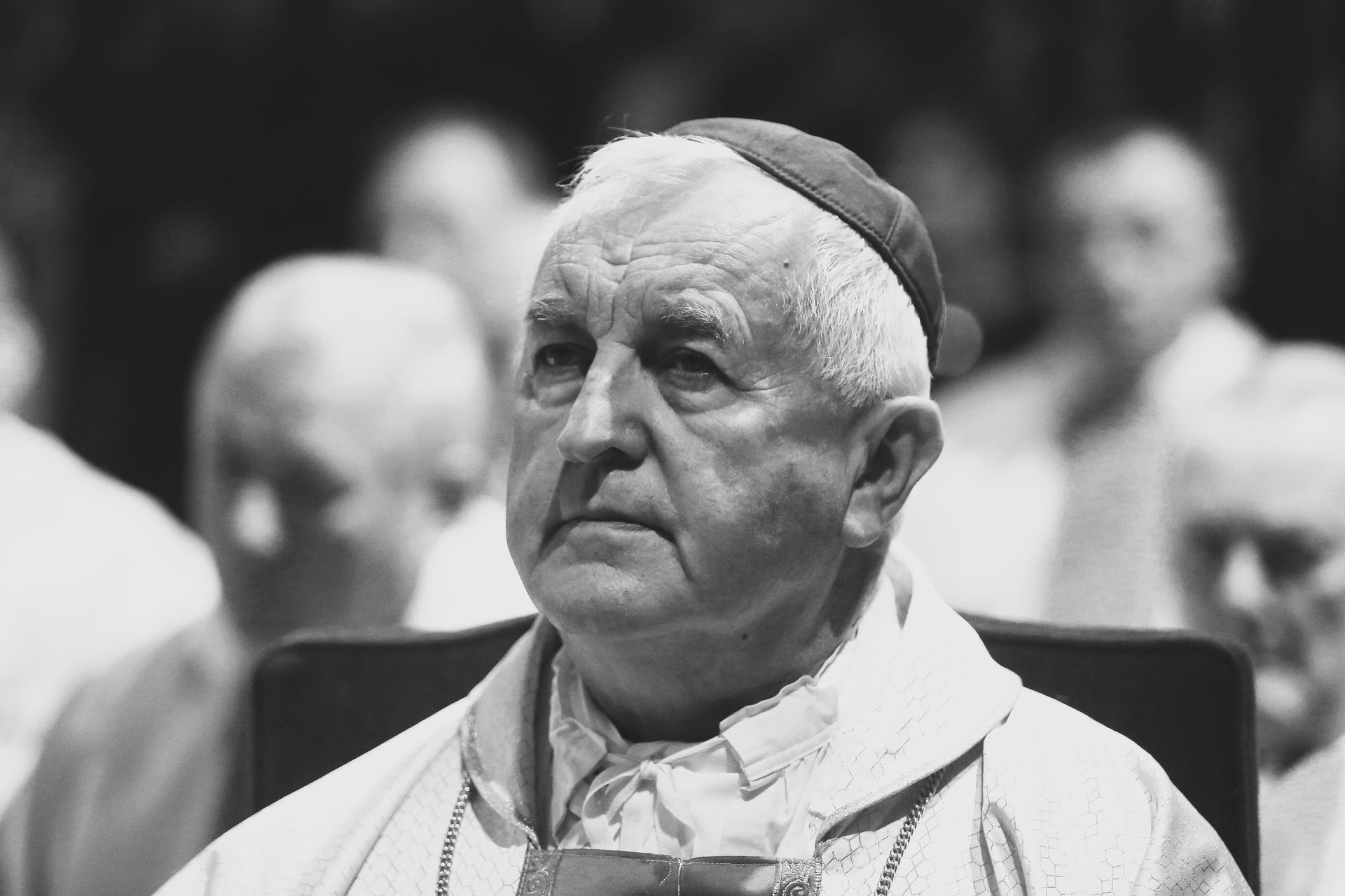 wiadomości,aktualności,WP Wiadomości Zmarł biskup Jan Szkodoń. Kraków żegna duchownego
