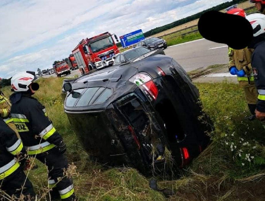 Zgorzelec. Dachowanie na autostradzie A4. Winny pupil! 