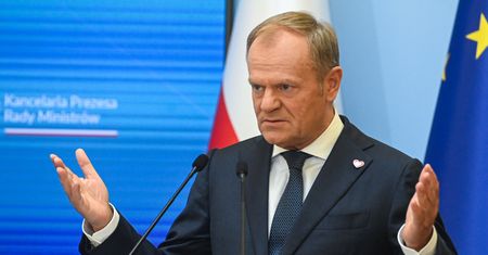 Rząd porzuca szprychy i obiecuje Polskę w 100 minut. "Nie przedstawiono szczegółów"