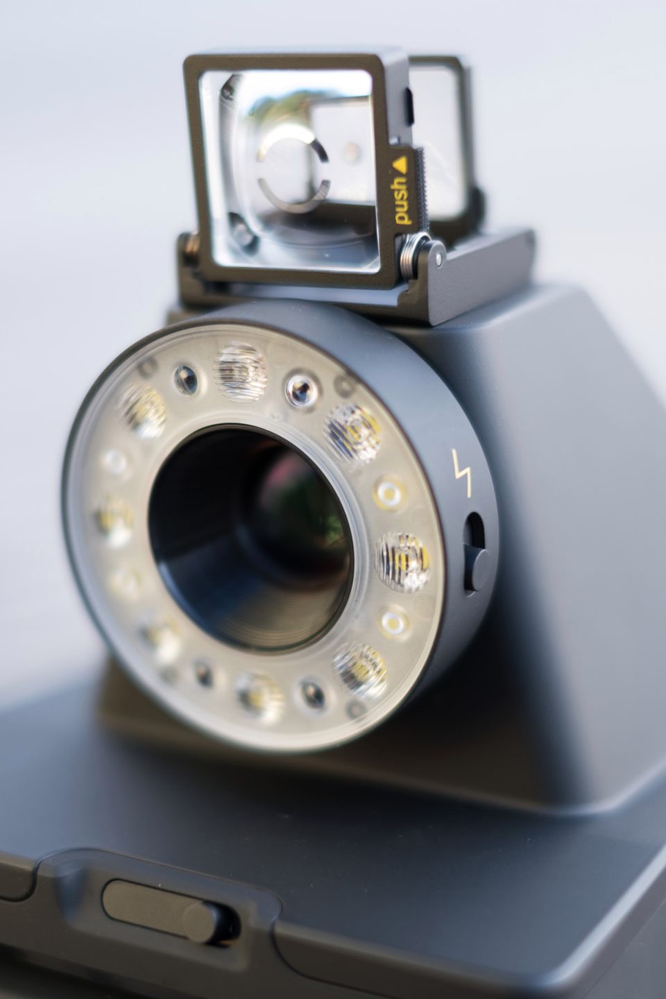 Impossible I-1 – czy współczesny Polaroid jest chociaż zbliżony do oryginałów? [test] 4