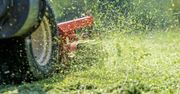 Sekret idealnego trawnika leży nie tylko w podlewaniu. Oto arsenał każdego ogrodnika