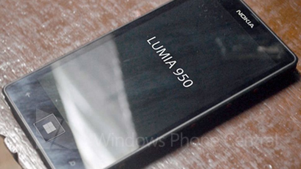 W skrócie: Lumia 950 na zdjęciu, HTC One ze zdejmowaną obudową, Jelly Bean na 25% urządzeń 1