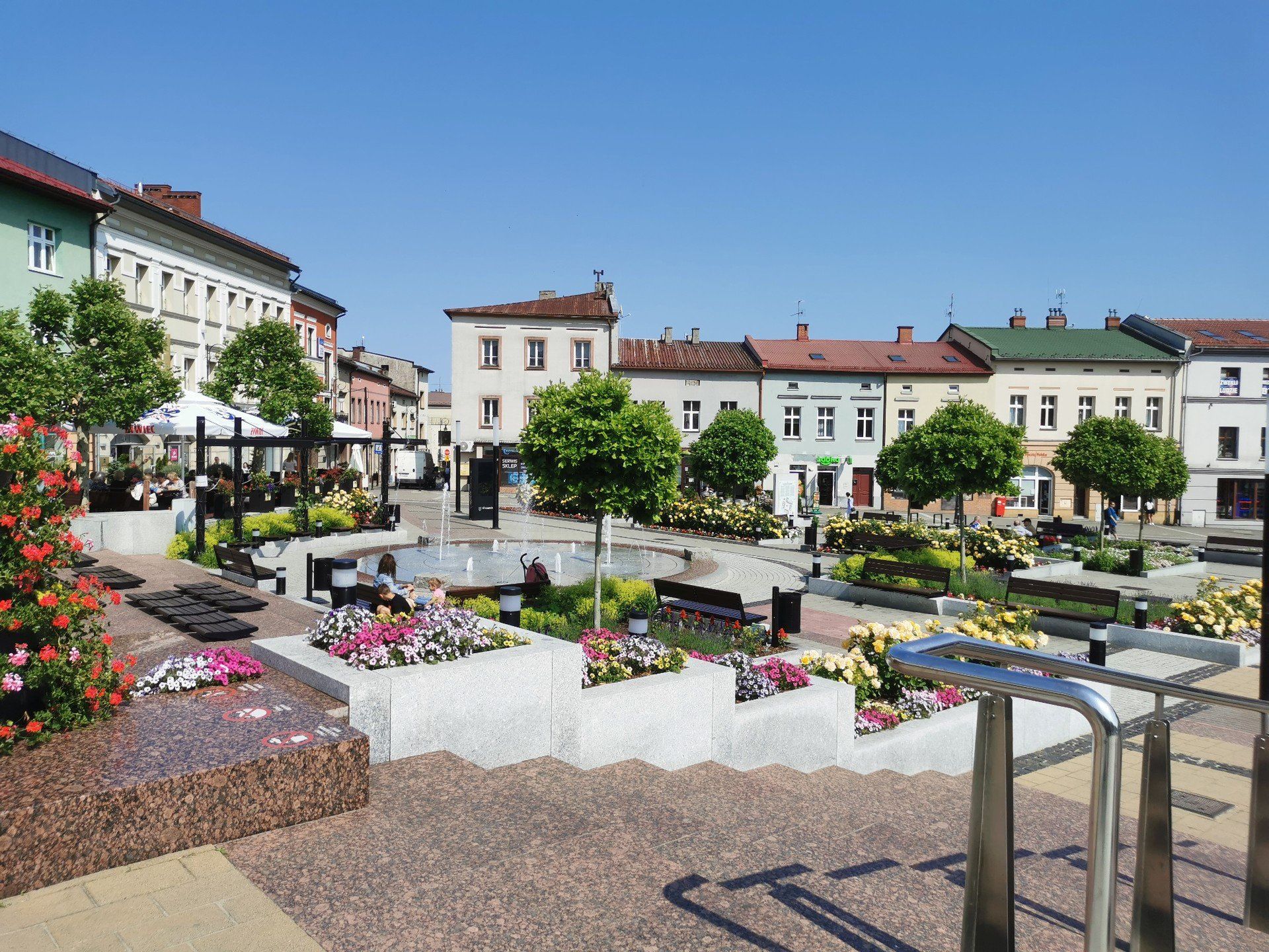 Rynek w Chrzanowie, na którym doszło do bójki pięciu mężczyzn 