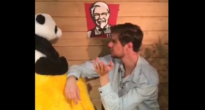 KFC promuje się teleturniejem na Snapchacie (wideo)