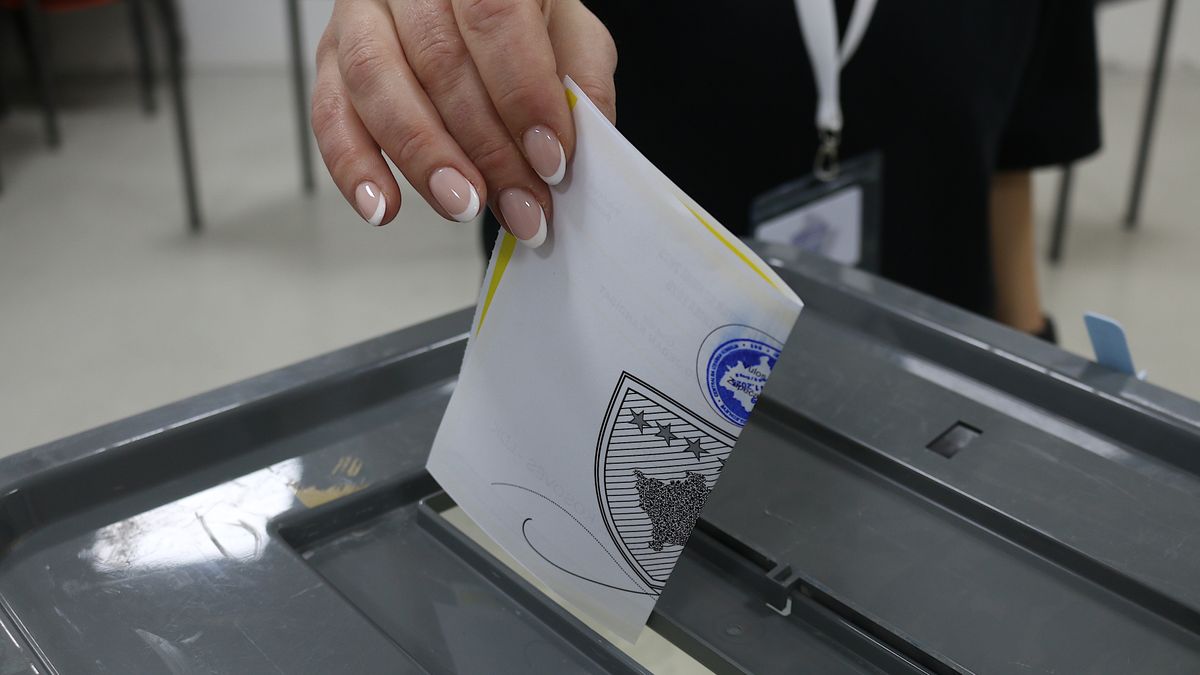 Kosowo wybiera parlament