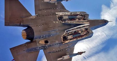 Pocisk przeciwradiolokacyjny SiAW. Nowa broń F-35, czyli Dzikie Łasice XXI wieku