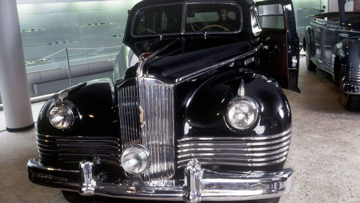 ZiS 115 został skradziony przez złodziei z moskiewskiego garażu szefa ochrony ukraińskiego oligarchy