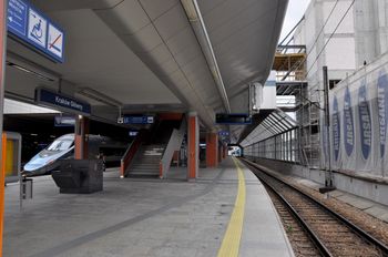Uwaga, pasażerowie. Znów! Duże opóźnienia pociągów na trasie Rzeszów-Kraków