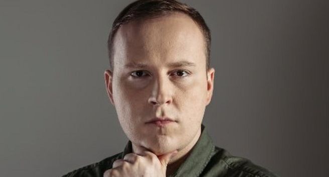 Dziennikarz „Do Rzeczy” Marcin Makowski prowadzącym „Tematy dnia” w TVP Kraków