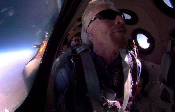 Statek VSS Unity z Richardem Bransonem odbył udany lot do granicy z kosmosem