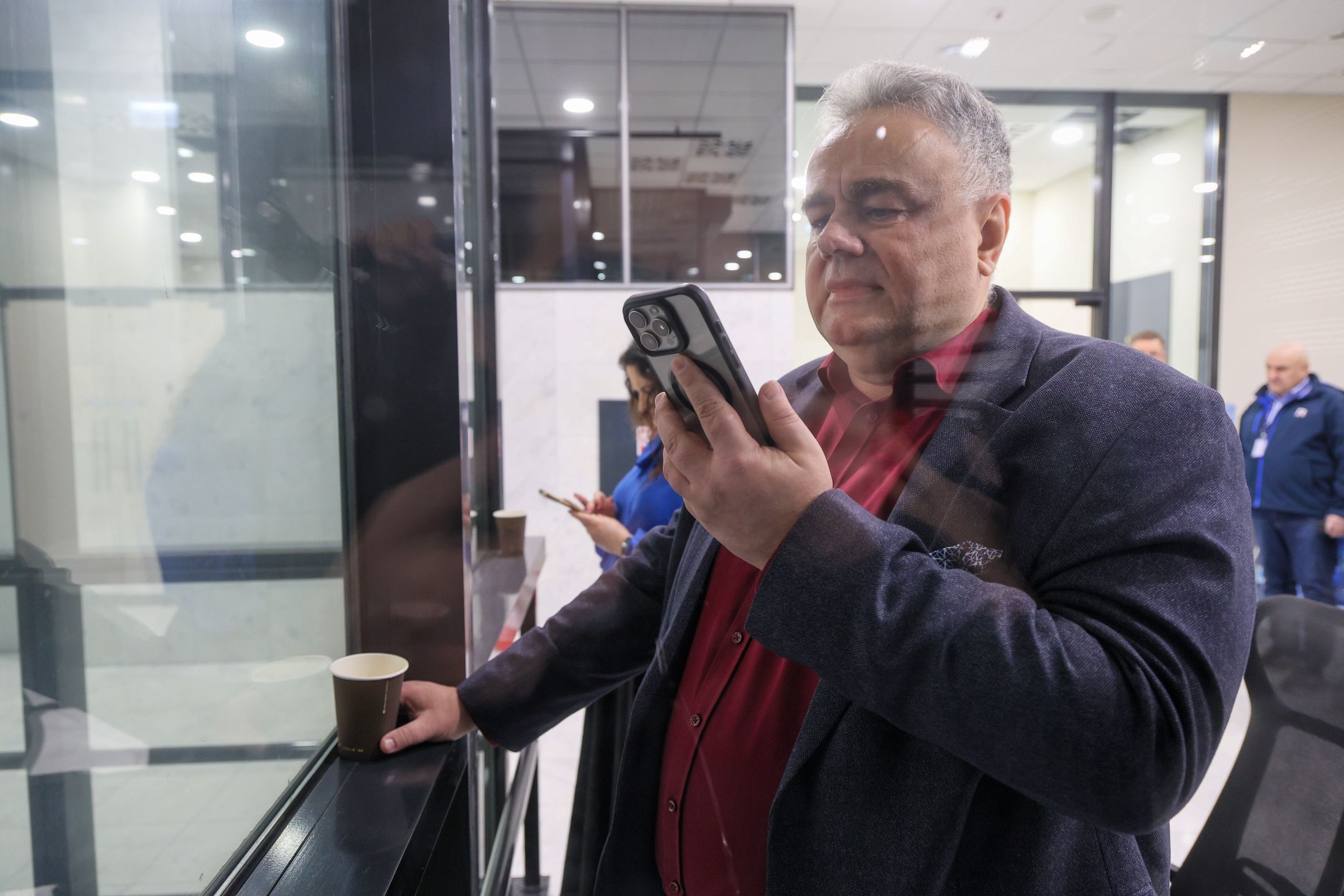 Tomasz Sakiewicz
Rafa� Guz
rozmowa, studio, telewizja, telewizyjne, wywiad, dom wolnego s�owa, inwigilacja, prawo i sprawiedliwos�, przes�uchanie, republika, republiki, system, tv