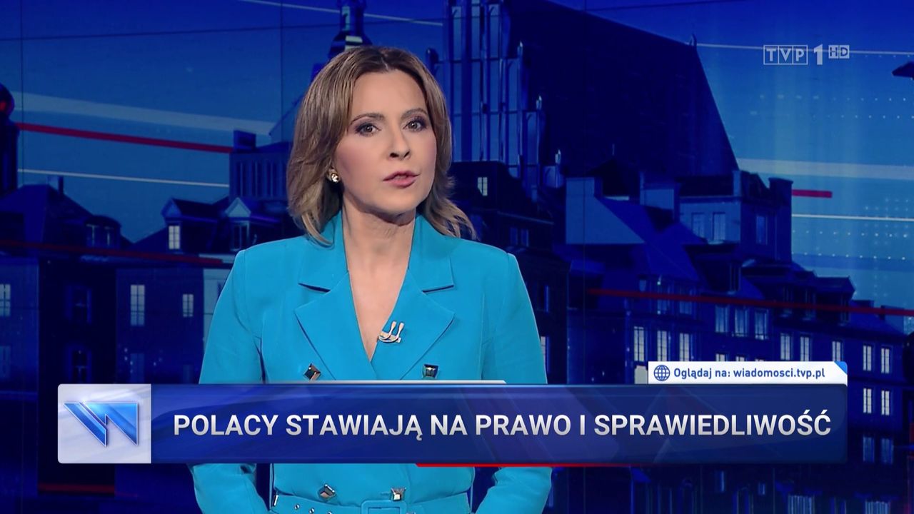 TVP tłumaczy, dlaczego "Polacy stawiają na PiS". Dostało się Tuskowi