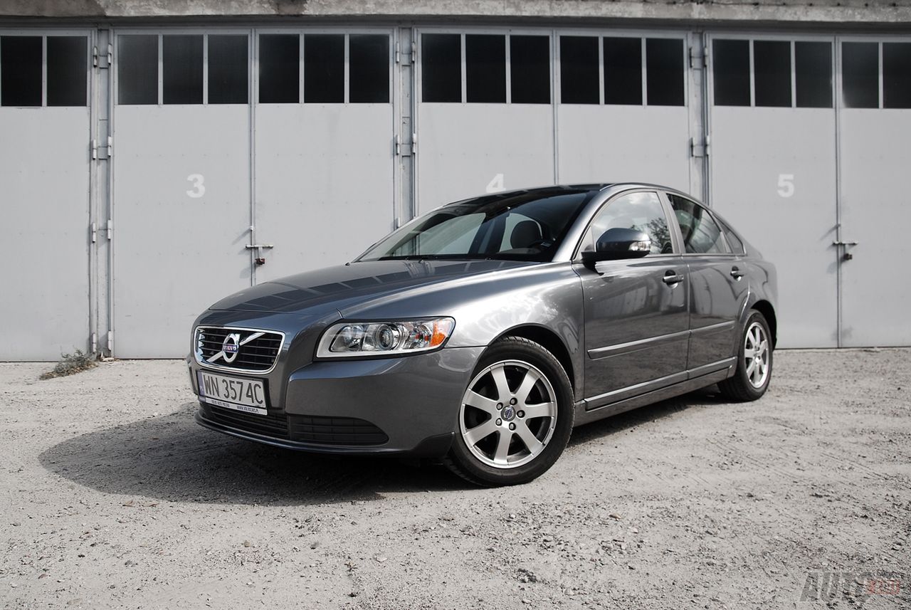 Volvo S40 D2 Kinetic DRIVe - porządek po szwedzku [test autokult.pl]