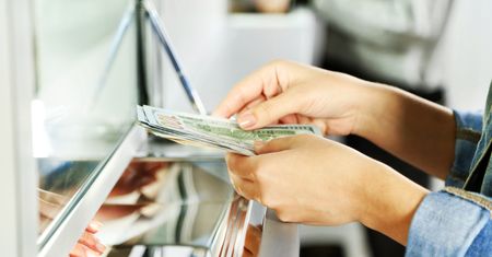 Kursy walut 10.11.2021. Środowy kurs funta, euro, dolara i franka szwajcarskiego
