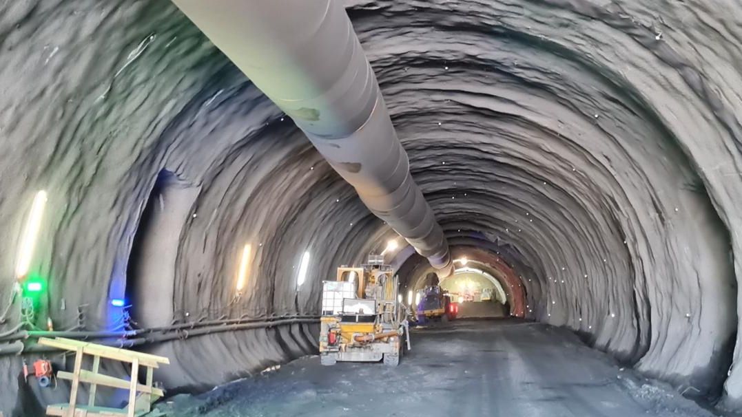 Półmetek drążenia tunelu na Dolnym Śląsku ogłoszono w środę 25.08 