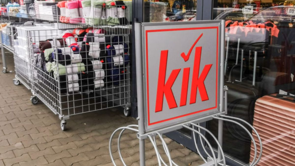 KiK wycofuje ze sprzedaży klapki. Zawierają szkodliwą substancję