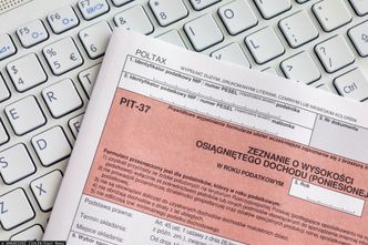 Polacy ruszyli do rozliczania PIT-ów. "Są problemy z logowaniem"