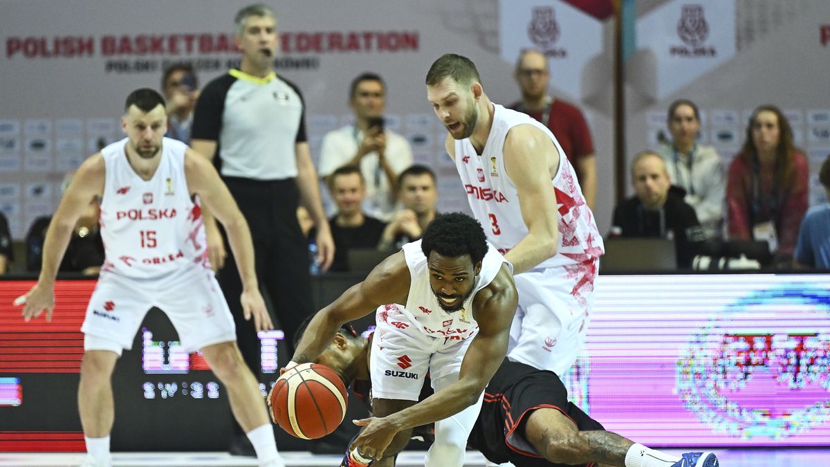 Polacy zaczynają od zwycięstwa w kwalifikacjach