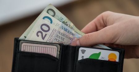 Koronawirus w Polsce. Dodatek solidarnościowy. Można otrzymać 1400 zł