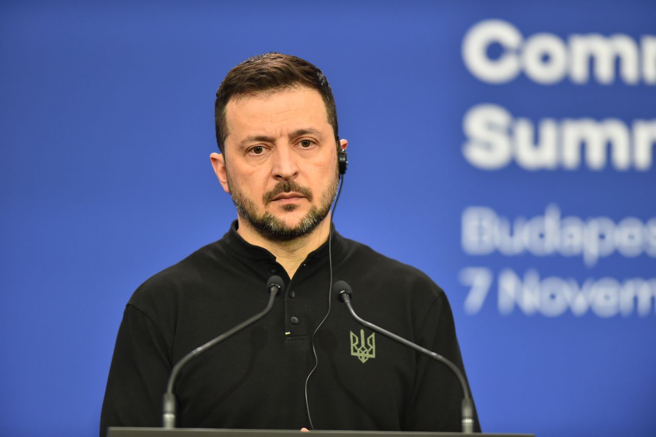 Is Ukraine preparing for presidential elections? Another battle ahead for Zelensky.