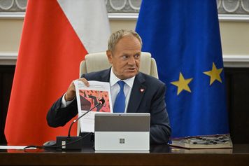 Zagraniczne media rozpisują się o Orlenie. Tusk: Wstyd na cały świat