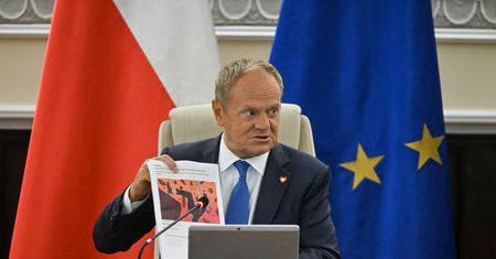 Zagraniczne media rozpisują się o Orlenie. Tusk: Wstyd na cały świat