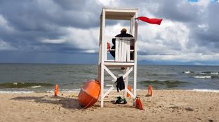 Chłopiec zgubił się na plaży w Stegnie. Interweniowały służby