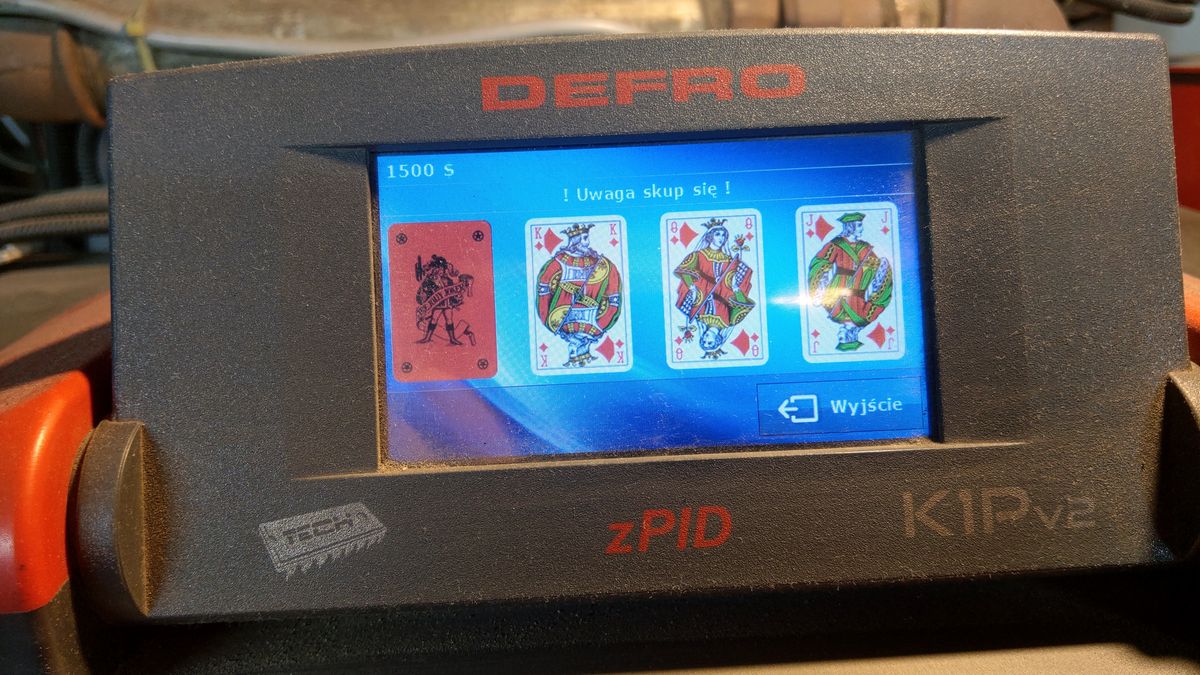 Ekscytujesz się grami na Tesli? To jeszcze nic, ja gram na swoim piecu od lat 1