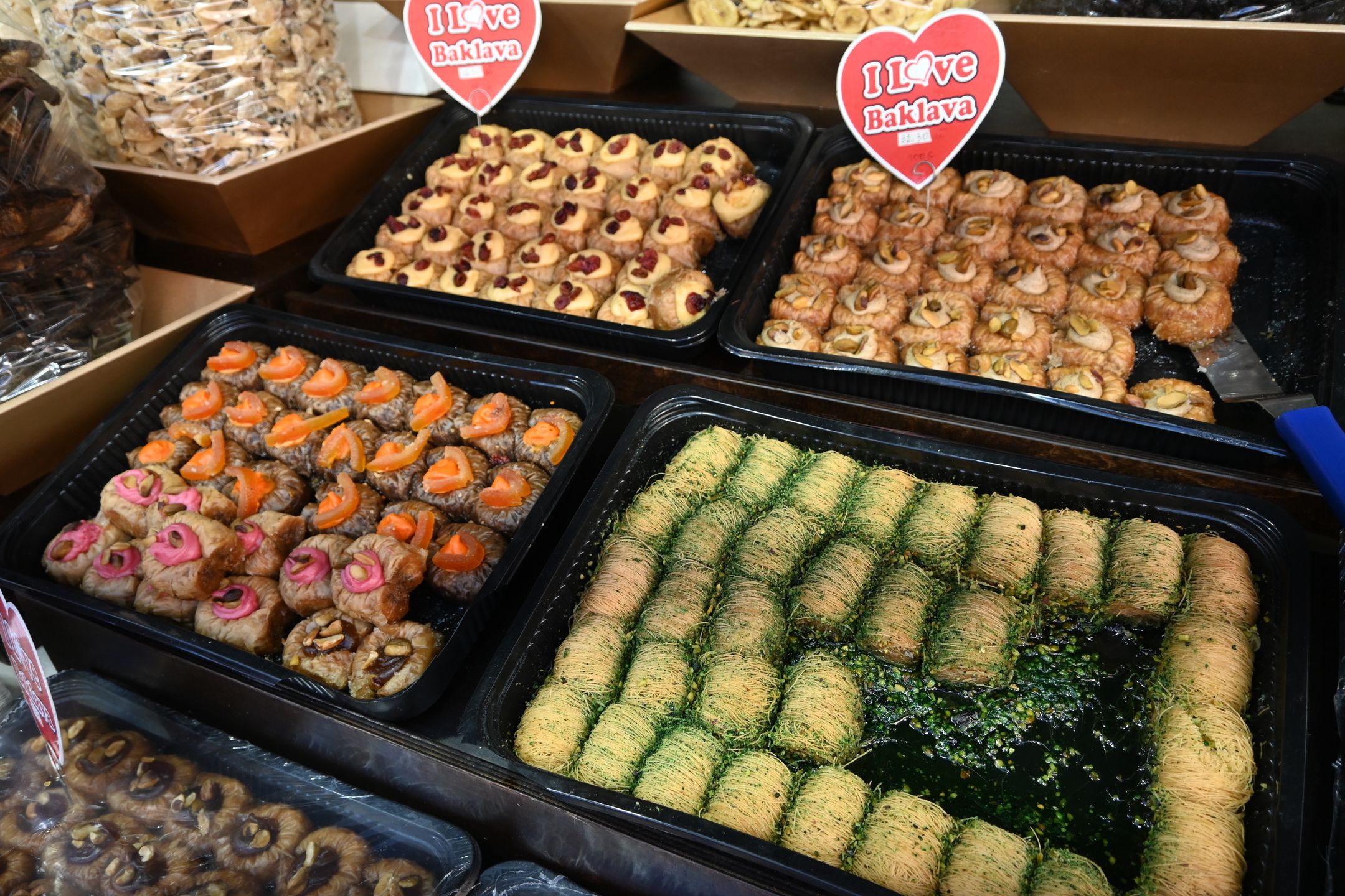 Baklavę znaleźć można w wielu różnych smakach
