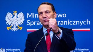 "Najbardziej skorumpowany kraj w UE". Sikorski nie ma wątpliwości