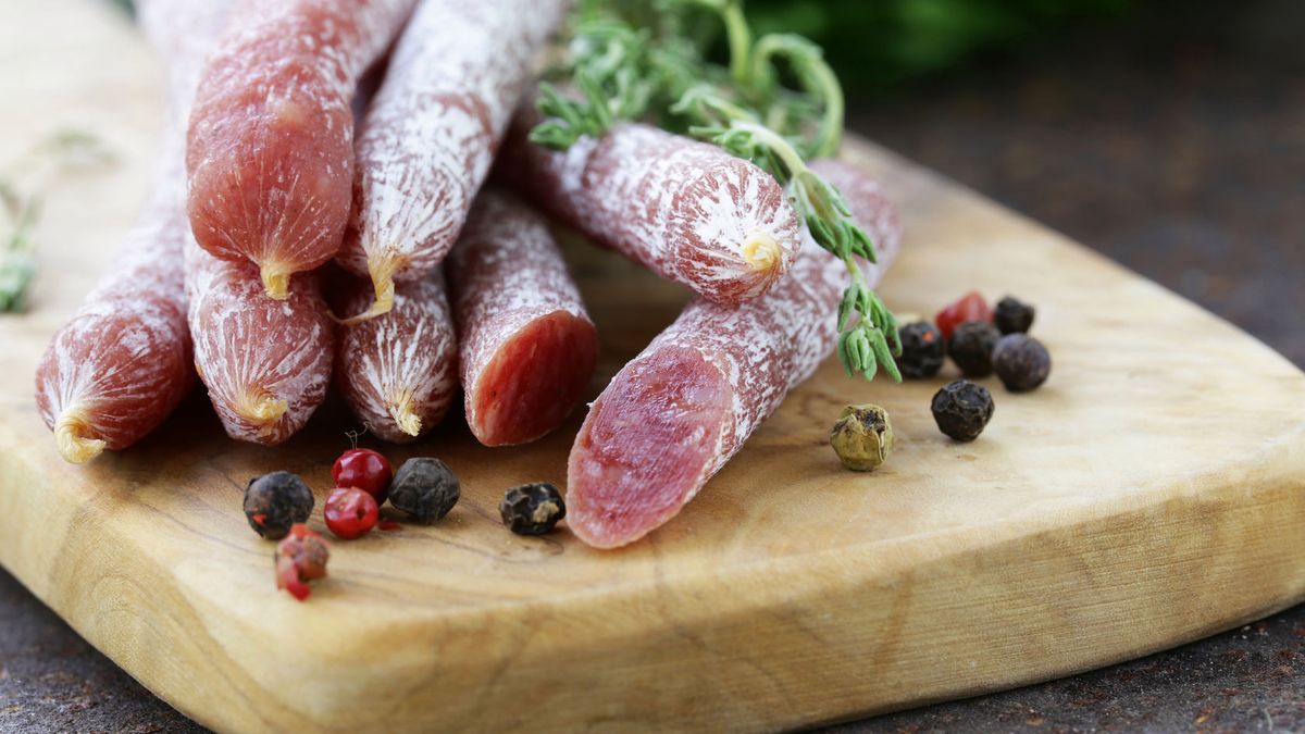 Nalot na kabanosach do skrystalizowana sól