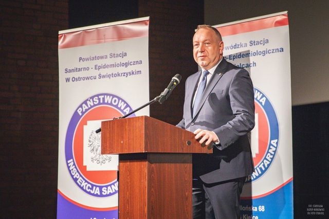 Konferencja pn. „Współczesne zagrożenia dzieci i młodzieży”