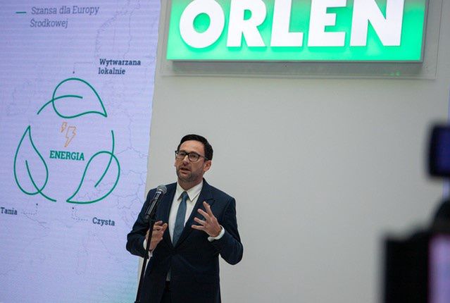 Zielone inwestycje koncernu będą firmowane nowym logo. Prezes spółki zaprezentował je podczas Forum Ekonomicznego, które w tym roku odbywa się w Karpaczu.