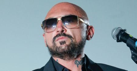 Patryk Vega wstrząśnięty pracą nad "Small World": "Ten film PRAWIE MNIE ZABIŁ"