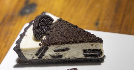 Prosty przepis na sernik oreo na zimno. Tylko 5 składników
