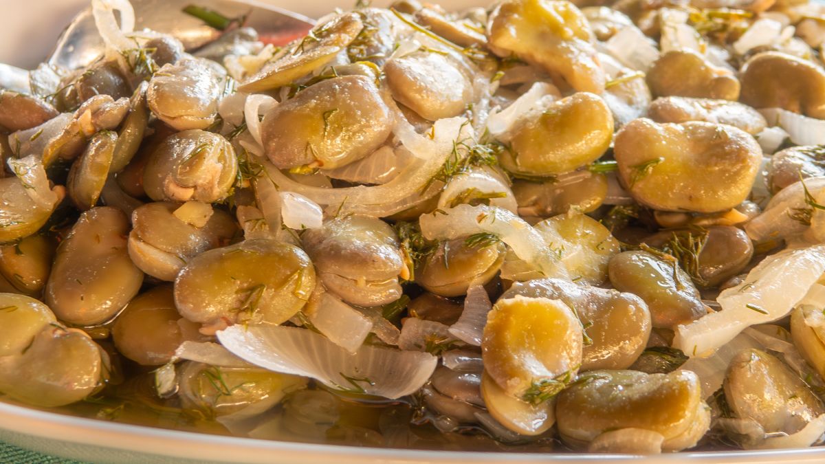 Bób po turecku możesz podać do kotleta zamiast ziemniaków