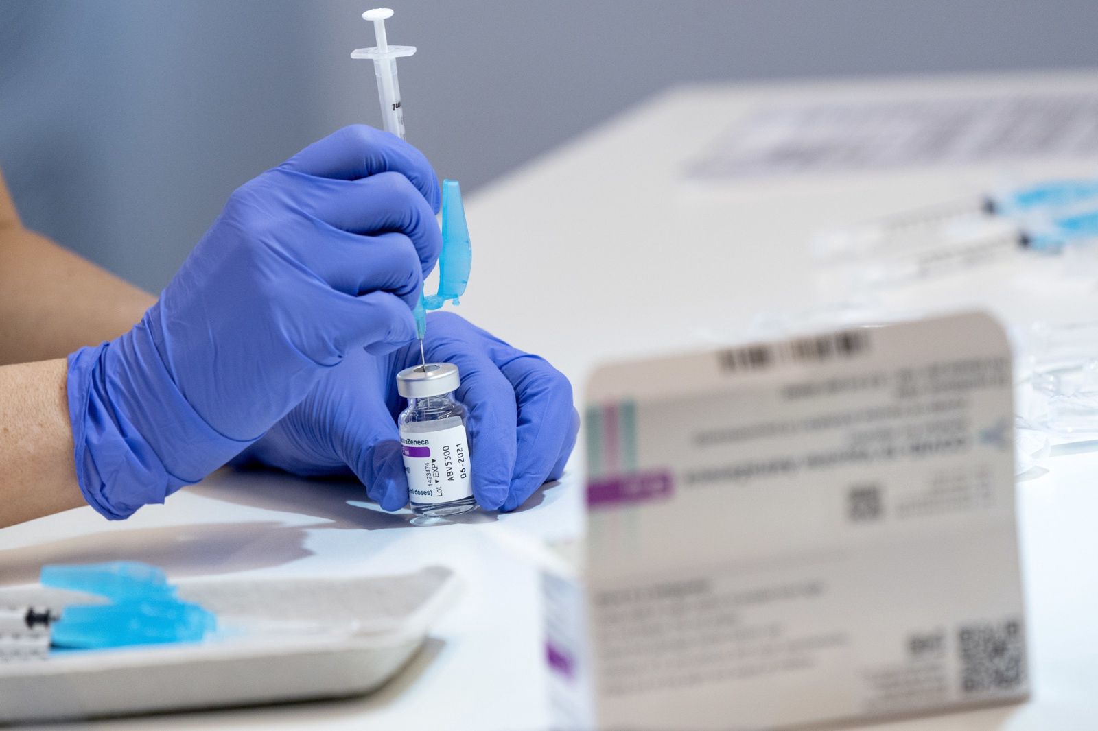Skutki uboczne po szczepieniu? Niemcy tracą zaufanie do szczepionki