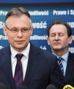 Posłowie KO wnoszą o odwołanie Arkadiusza Mularczyka z KRS. Jest reakcja Posła PiS