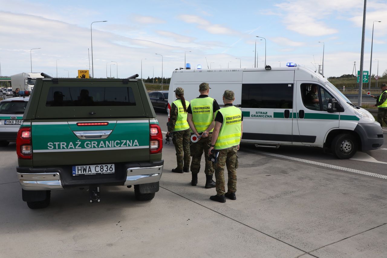 Alert RCB dla całego kraju. Ma związek ze zmianą na granicy