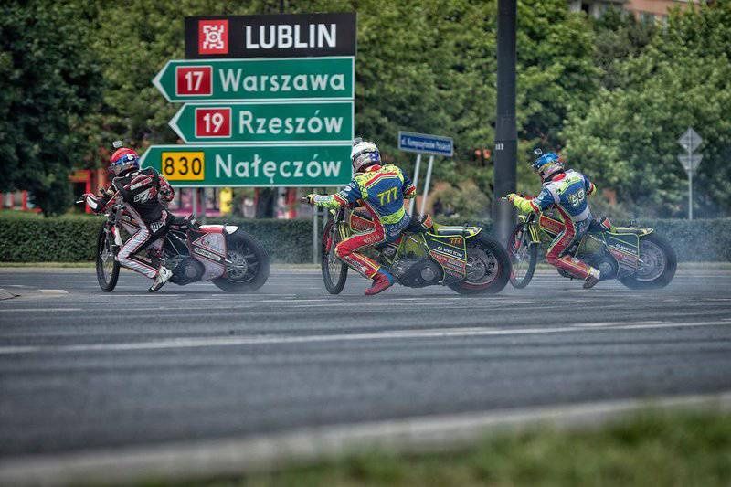 roundabout-speedway (2)